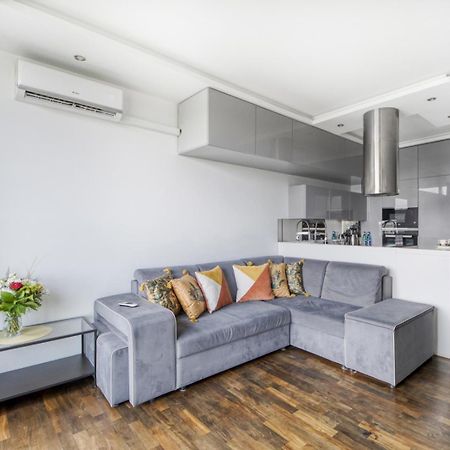 Gama Apartment Warsaw Exterior photo